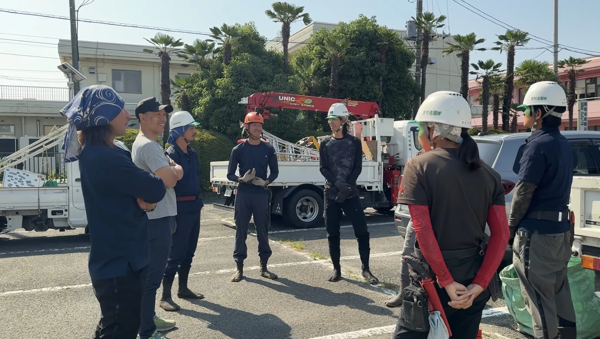 吉村造園の現場作業の様子